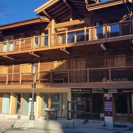 Appartement Lumineux Chic En Centre Pour 11 Pers. A Village - Fr-1-562-83 Courchevel